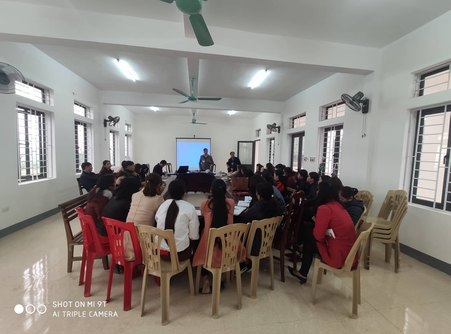 Hương Thủy: Tập huấn phòng chống dịch bệnh viêm phổi cấp nCov cho các trường học và nhân viên y tế thôn bản